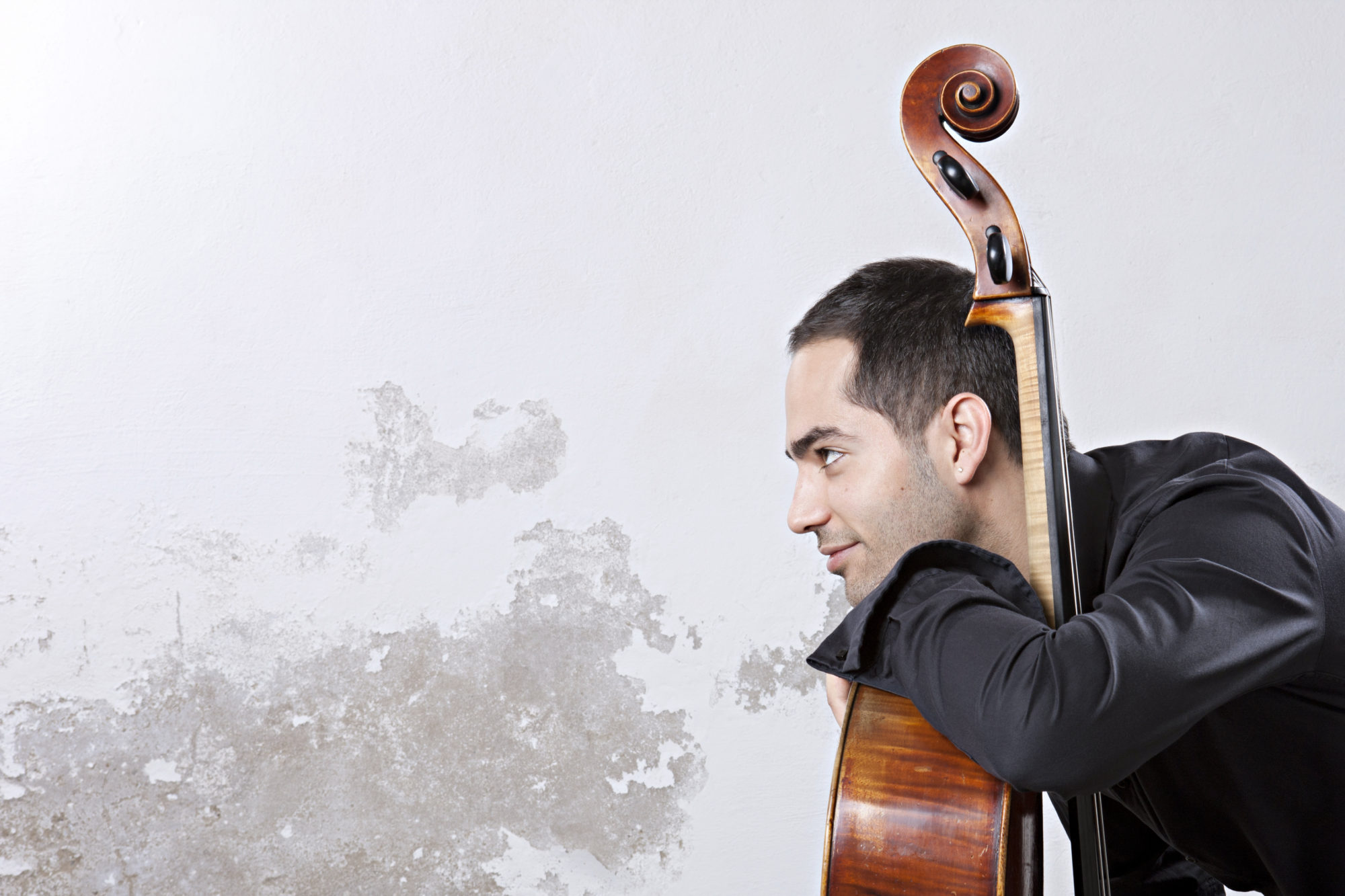 GUILLERMO PASTRANA, CELLIST